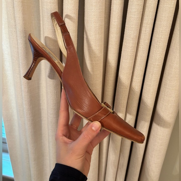 Joan & David Brown Leather Slingback Pumps with Buckle - Picture 3 of 4